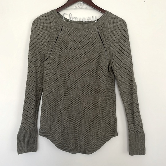 Loft Lattice sweater- Sage Green- S/M - Picture 2 of 7